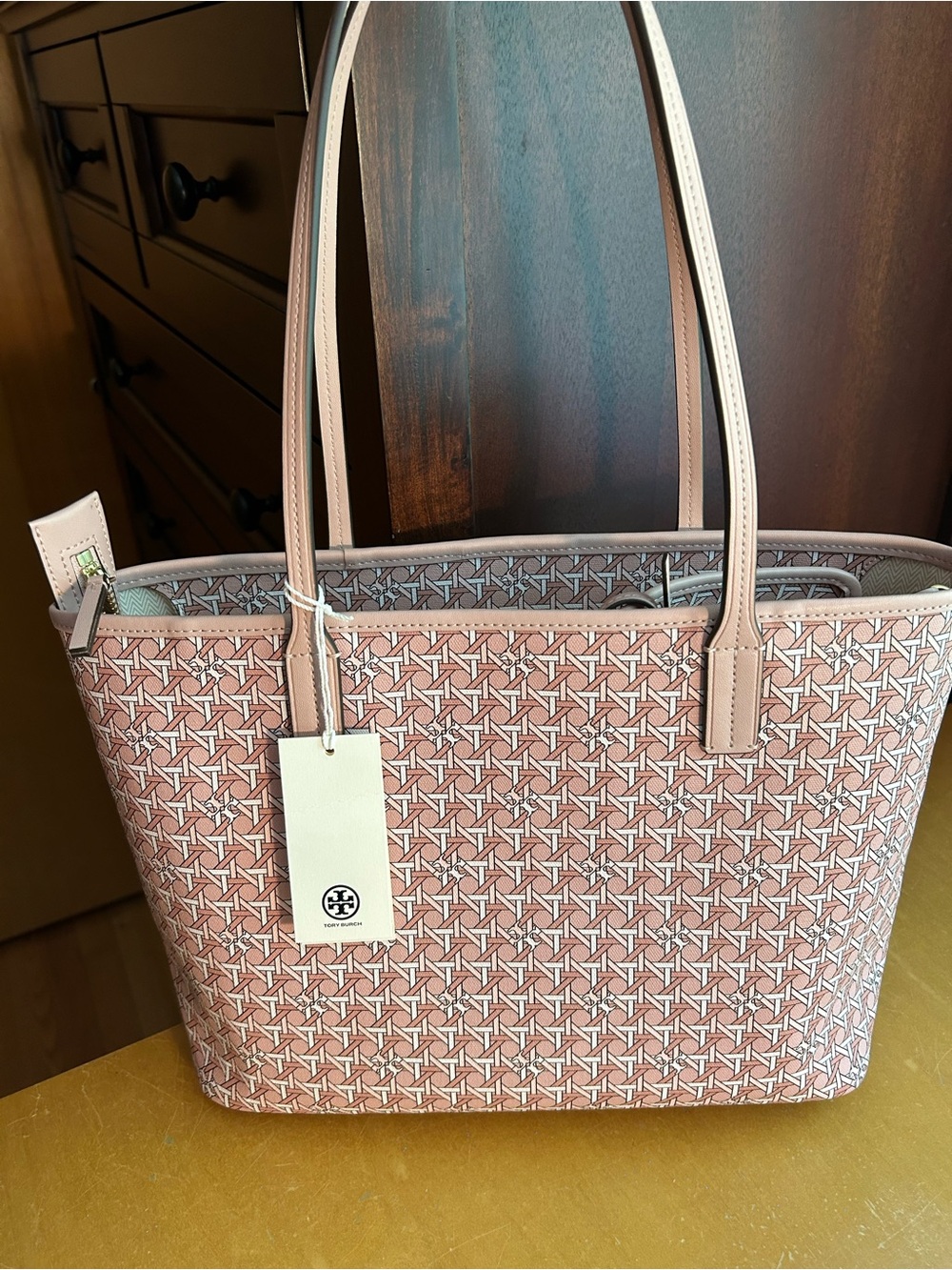 Tory Burch Ever-Ready Small Tote - Picture 3 of 12
